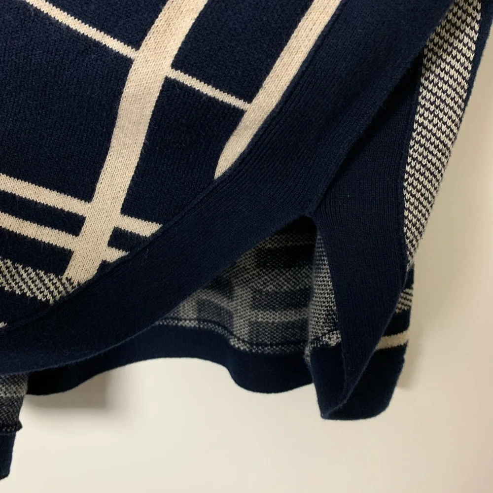 Anne Klein Plaid Oversized tunic Sweater Shrug‎ Size Small Navy Tan